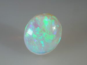 اوپال شفاف یا کریستالی (Crystal Opal) ابزار نوین